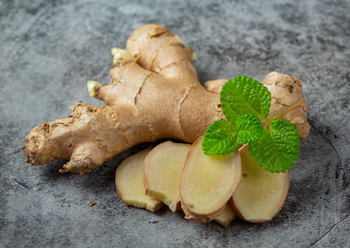 Ginger Gold: Warming Winter Tonic